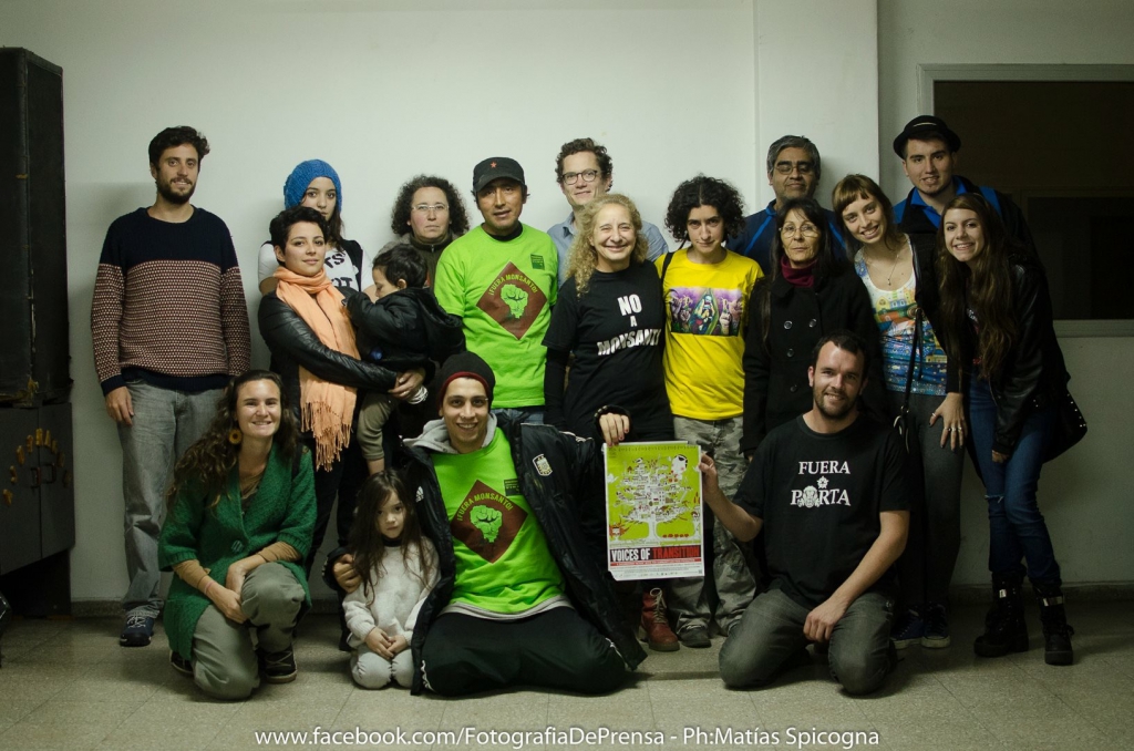 Spicogna Foto Cordoba.JPG The young team of activists around Merce Cohen who organized the screening in Córdoba